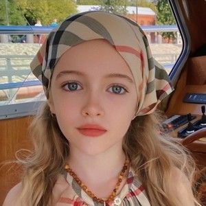 Meet your Posher, Daneron